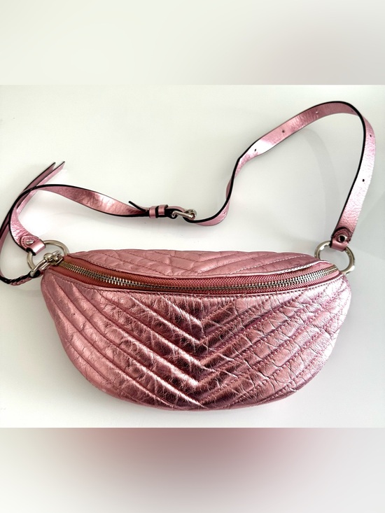 Rebecca Minkoff Handbags - Rebecca Minkoff Metallic Pink Quilted Crossbody/Fanny Belt Bag